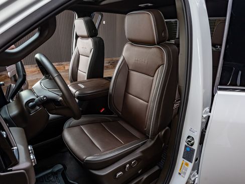 Used 2025 GMC Sierra 2500 Denali w/ Denali Reserve Package image 29