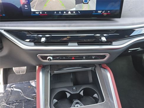 Certified 2024 BMW X6 M60i w/ Dynamic Handling Package image 29