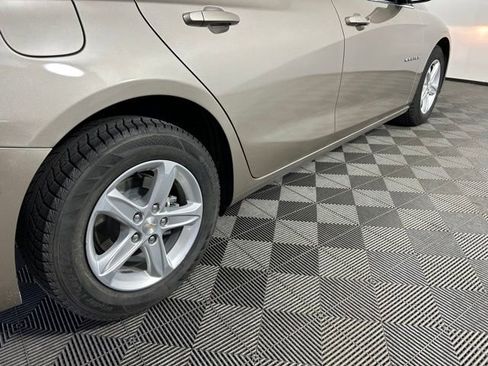 Used 2022 Chevrolet Malibu LS w/ Driver Confidence Package II image 5