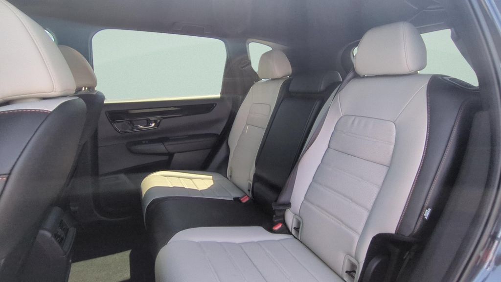 Used 2025 Honda CR-V Sport Touring image 10