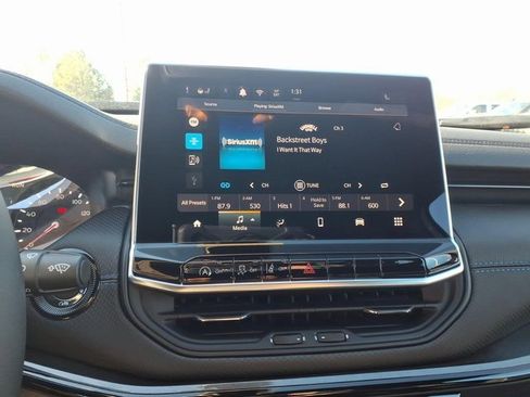 New 2026 Jeep Compass Latitude image 14