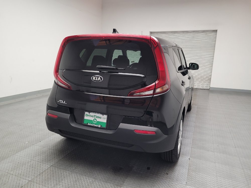 Used 2020 Kia Soul LX FWD image 7
