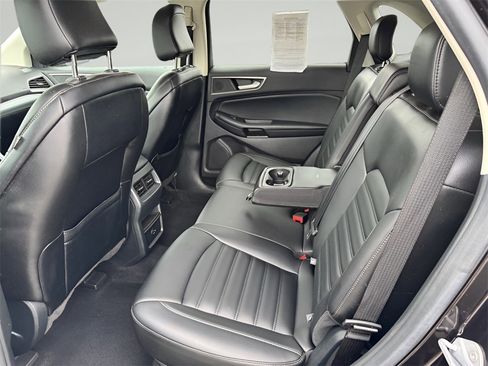 Used 2022 Ford Edge SEL w/ Class II Trailer Tow Package image 32