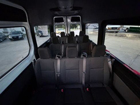 Used 2024 Mercedes-Benz Sprinter 2500 image 49