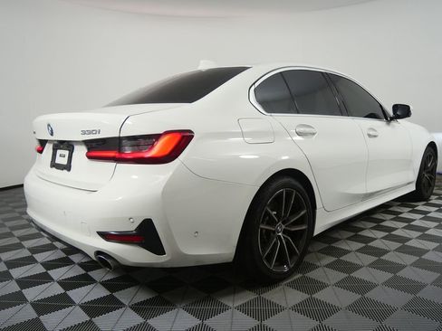 Used 2021 BMW 330i xDrive 330i xDrive w/ Convenience Package image 3