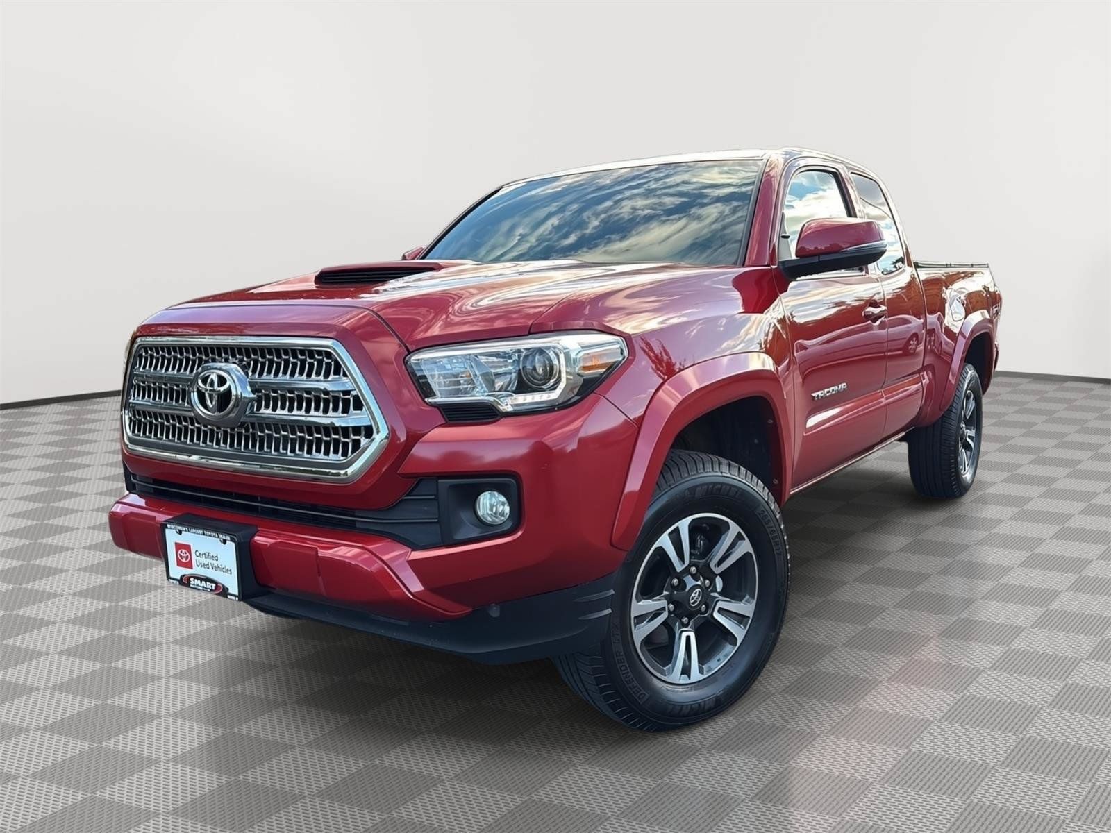 Used 2017 Toyota Tacoma TRD Sport w/ Premium & Technology Package AWD/4WD image 1