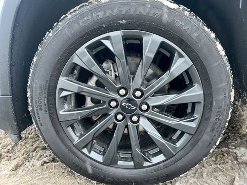 Used 2023 Chevrolet Traverse RS image 10