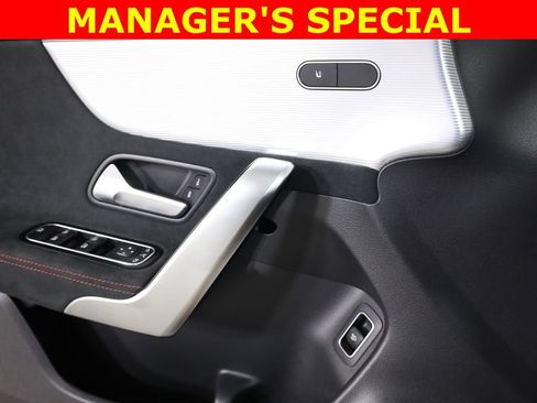 Used 2022 Mercedes-Benz CLA 250 4MATIC image 10