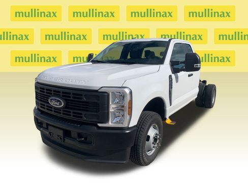 New 2025 Ford F350 XL image 15