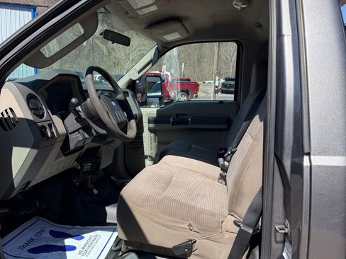 Used 2010 Ford F250 XLT AWD/4WD image 5