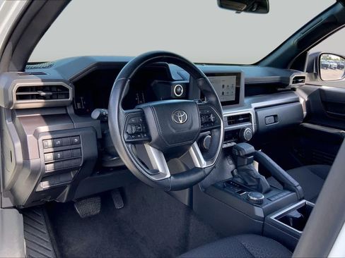 Used 2025 Toyota 4Runner SR5 RWD image 17