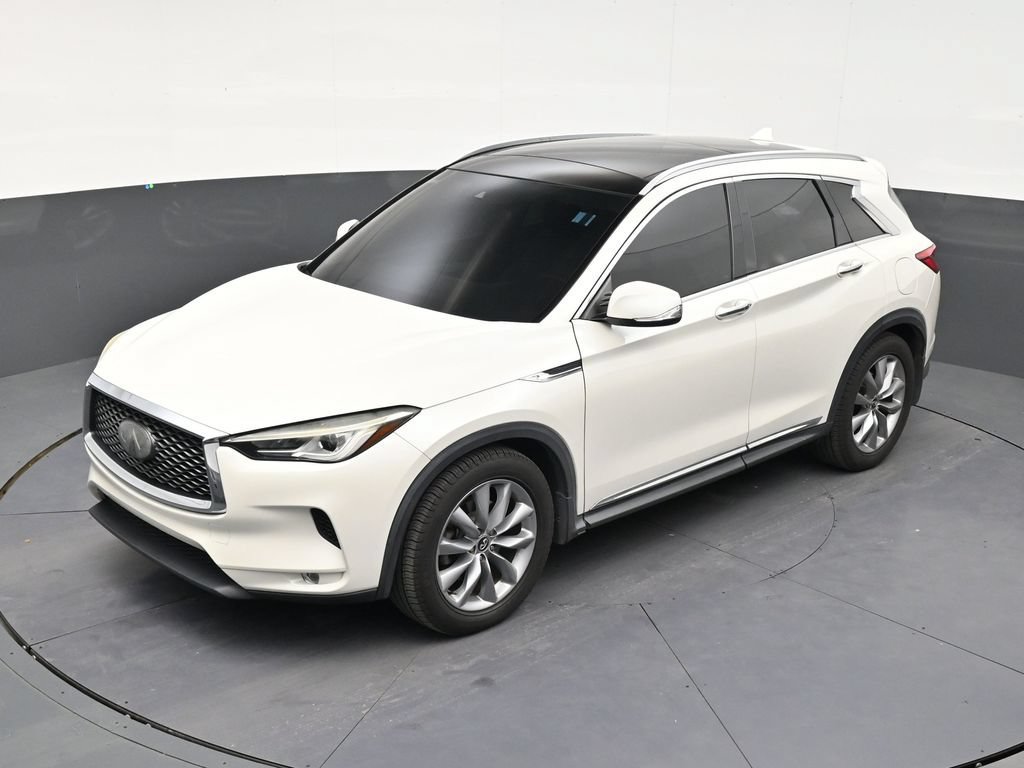 Used 2019 INFINITI QX50 Luxe w/ Navigation Package FWD image 11