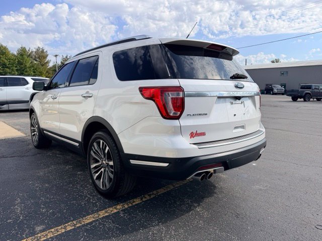 Used 2018 Ford Explorer Platinum AWD/4WD image 3
