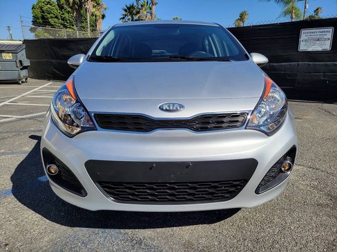 Used 2013 Kia Rio SX w/ Premium Pkg FWD image 9