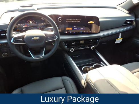 New 2026 Chevrolet Suburban LT w/ Comfort Package AWD/4WD image 23