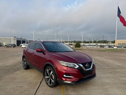 Used 2022 Nissan Rogue Sport SL w/ Premium Package