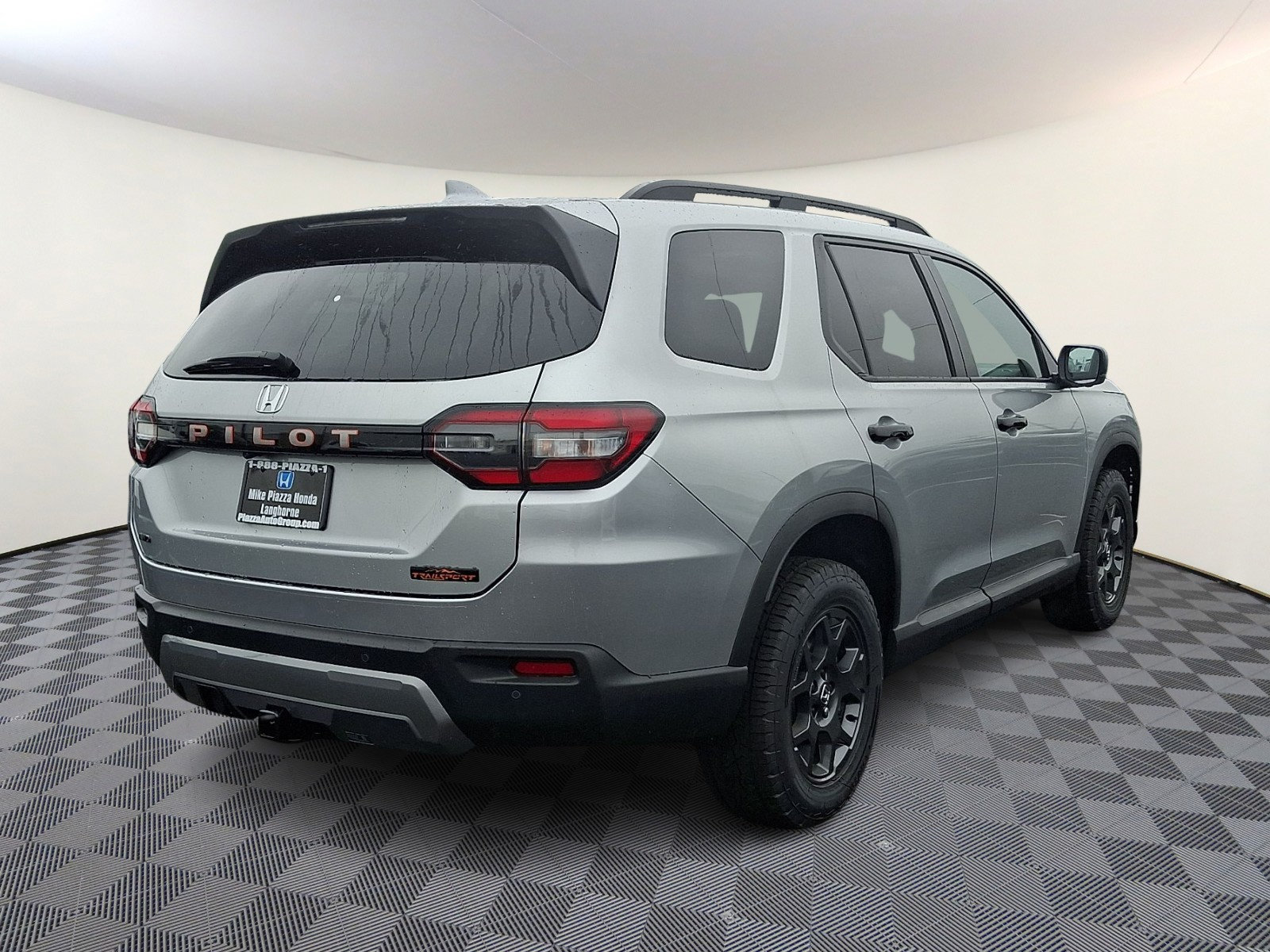 New 2026 Honda Pilot TrailSport image 4