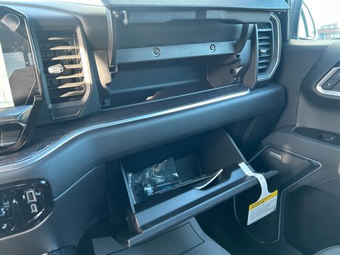 New 2026 Chevrolet Silverado 1500 LTZ w/ LTZ Premium Package image 25