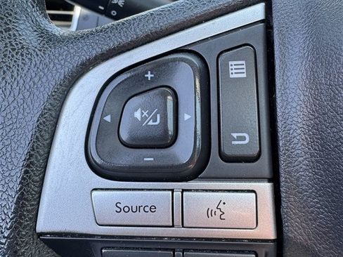 Used 2017 Subaru Forester 2.5i Premium w/ All-Weather Package AWD/4WD image 21