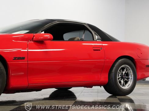 Used 2001 Chevrolet Camaro Z28 RWD image 23
