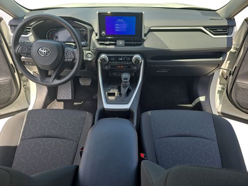 Used 2025 Toyota RAV4 XLE FWD image 9