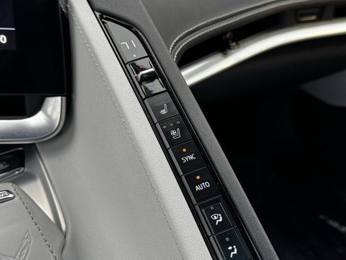 Used 2021 Chevrolet Corvette Stingray Preferred Cpe w/ Z51 Performance Package image 9