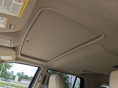 Used 2013 Ford Expedition XLT image 16