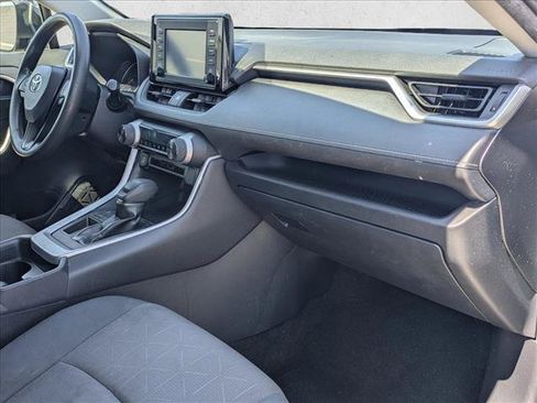 Used 2019 Toyota RAV4 XLE w/ Carpet Mat Package FWD image 21