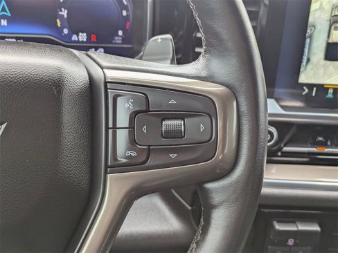 Used 2022 Chevrolet Silverado 1500 High Country w/ Technology Package image 26