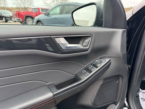 Used 2025 Ford Escape ST-Line AWD/4WD image 13