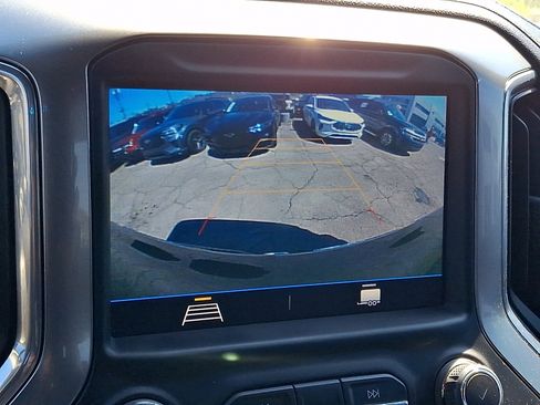 Used 2022 Chevrolet Silverado 1500 LT image 17