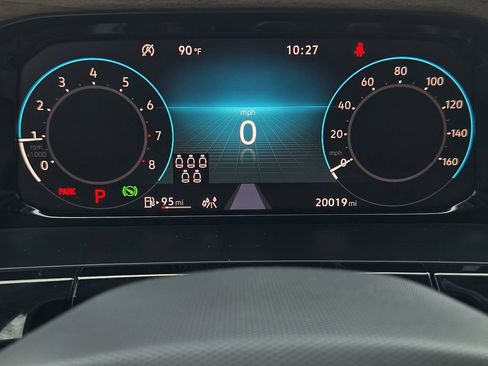 Used 2025 Volkswagen Atlas SE AWD/4WD image 13