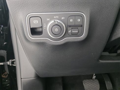 Certified 2025 Mercedes-Benz GLA 250 image 23