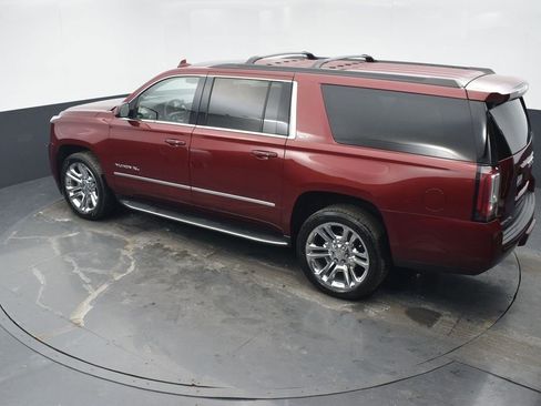 Used 2019 GMC Yukon XL SLT w/ Premium Edition image 45