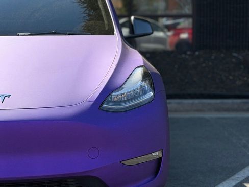 Used 2022 Tesla Model Y Long Range image 5