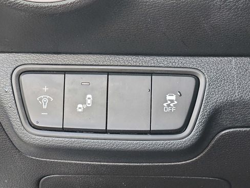 Used 2023 Kia Forte LXS w/ LXS Technology Package FWD image 24