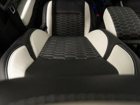 Used 2025 Jeep Gladiator Sport image 39