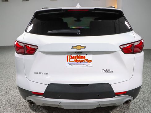 Used 2019 Chevrolet Blazer LT w/ Sound & Technology Package FWD image 8