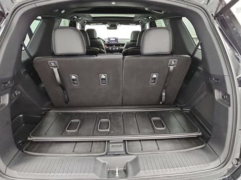 Used 2025 Honda Pilot TrailSport image 34