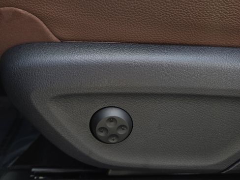 Certified 2024 Mercedes-Benz GLS 450 4MATIC image 12