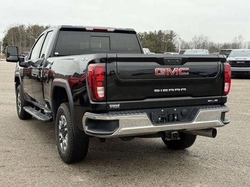 Used 2022 GMC Sierra 2500 SLE w/ SLE Value Package; image 6