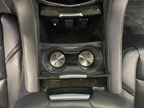 Used 2020 Cadillac Escalade ESV Platinum w/ Escalade Sport Edition image 25