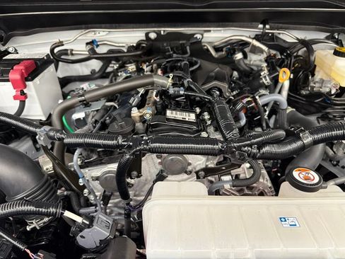 Certified 2026 Toyota Tacoma SR5 RWD image 38