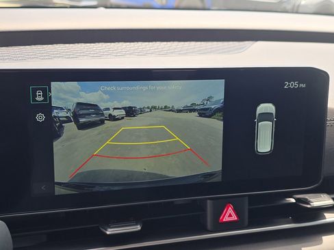 New 2026 Kia Carnival EX FWD image 25