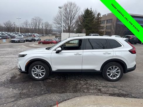 Used 2024 Honda CR-V EX-L image 2