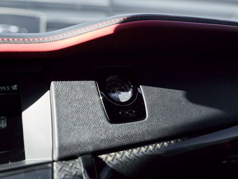 Used 2022 Rolls-Royce Cullinan Black Badge image 79