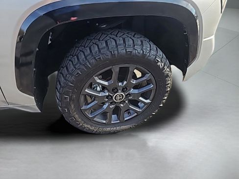 Used 2024 Toyota Tundra Platinum image 42