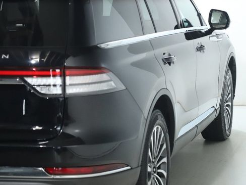 Used 2024 Lincoln Aviator Reserve w/ Elements Package Plus AWD/4WD image 44