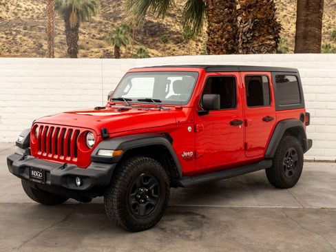 Used 2019 Jeep Wrangler Unlimited Sport image 5
