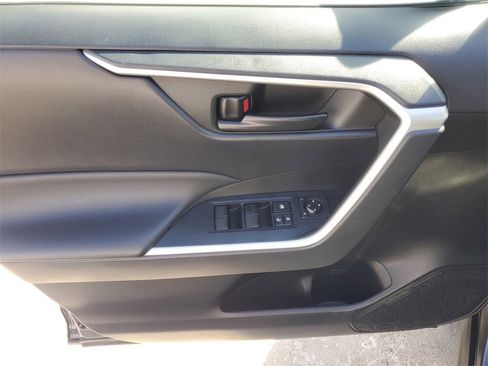 Certified 2022 Toyota RAV4 LE image 18